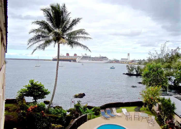 Hilo Reeds Bay Hotel